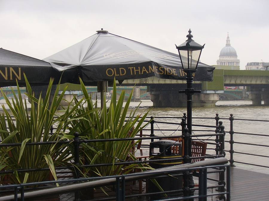 Old Thameside Inn