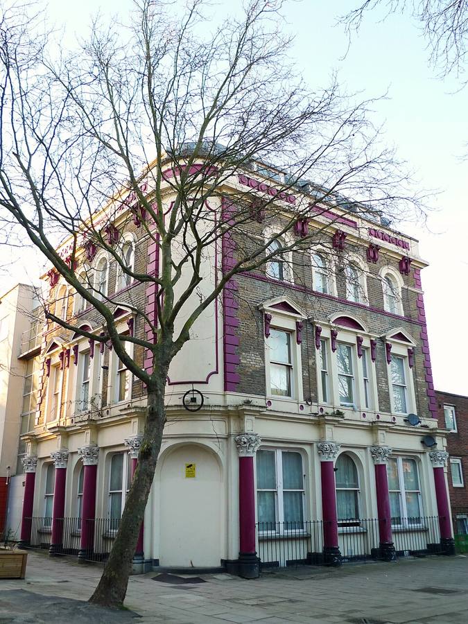 The Birkbeck Tavern