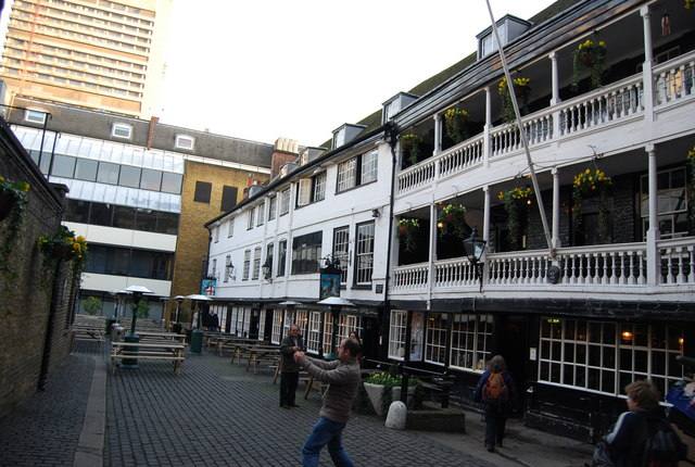 The George Inn